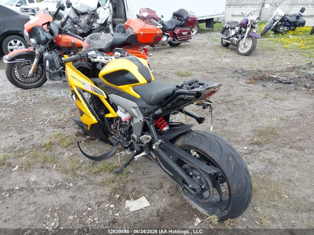 Triumph Motorcycle Daytona 660 2026 SMTL23UF3TTCP3044 Image 3