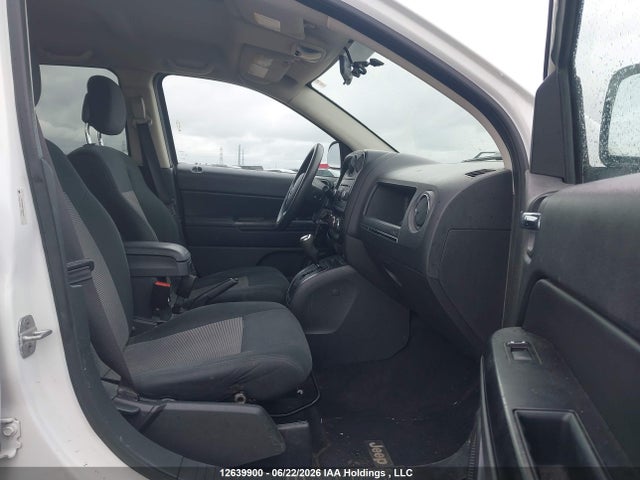 12639900 :رقم المزاد ، 1J4NF4FB8BD256378 vin ، 2011 Jeep Compass مزاد بيع