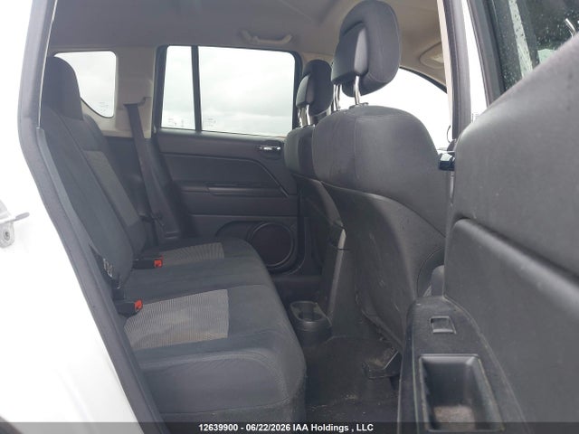 12639900 :رقم المزاد ، 1J4NF4FB8BD256378 vin ، 2011 Jeep Compass مزاد بيع