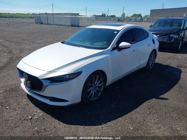 Mazda MAZDA3 2019 3MZBPADM0KM104850 Image 2