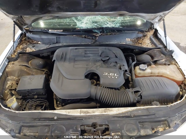 Chrysler 300C 2016 2C3CCAKG1GH274600 Image 10