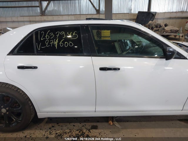 Chrysler 300C 2016 2C3CCAKG1GH274600 Image 13