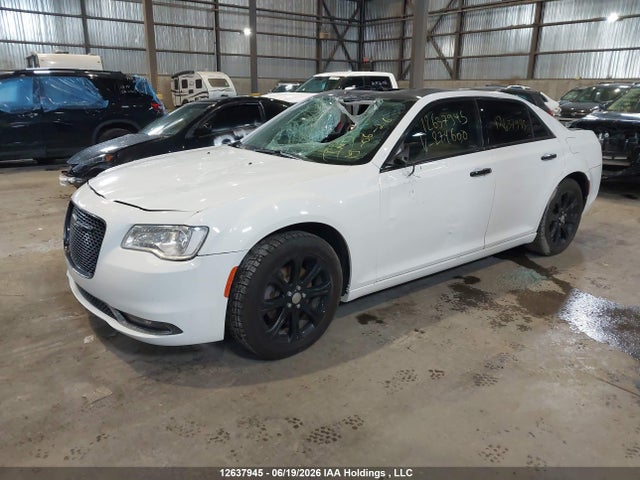 Chrysler 300C 2016 2C3CCAKG1GH274600 Image 2