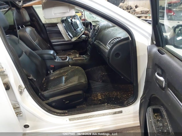 Chrysler 300C 2016 2C3CCAKG1GH274600 Image 5