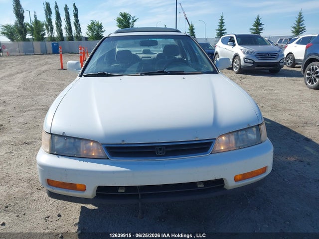 1995 Honda Accord Ex-r მანქანა იყიდება აუქციონზე, vin: 1HGCE6650SA801837, აუქციონის ნომერი: 12639915