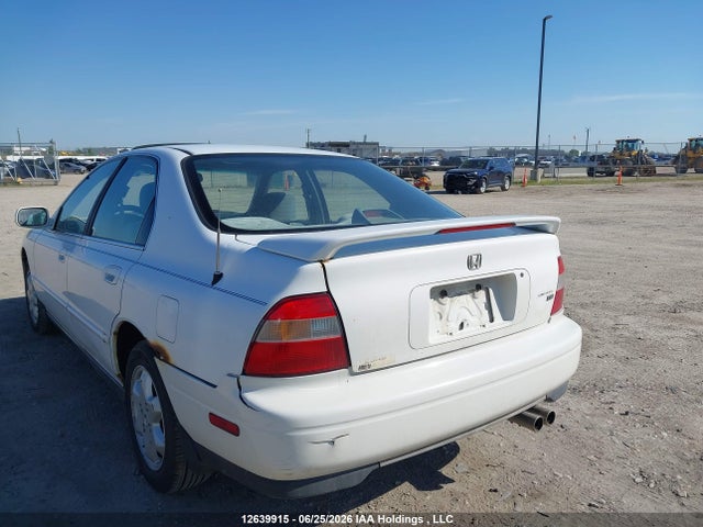 1995 Honda Accord Ex-r მანქანა იყიდება აუქციონზე, vin: 1HGCE6650SA801837, აუქციონის ნომერი: 12639915