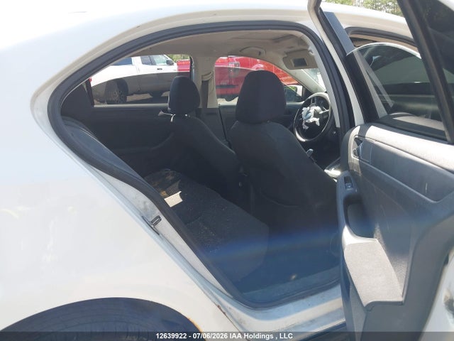 Продаж на аукціоні авто 2011 Volkswagen Jetta 2.5l Comfortline/2.5l Sportline, vin: 3VWDX7AJ3BM045766, номер лоту: 12639922