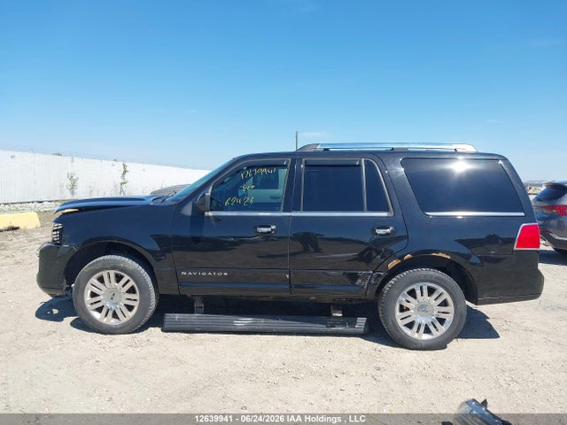 5LMJJ2J54EEL03356 Lincoln Navigator