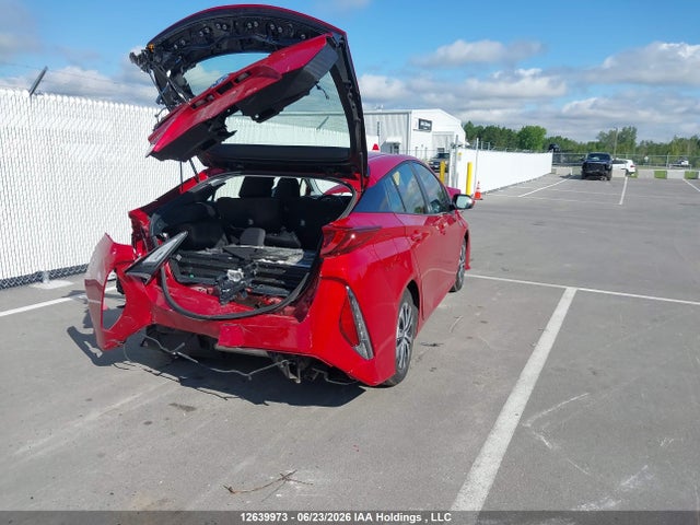 JTDKAMFP5N3217888 Toyota PRIUS PRIME