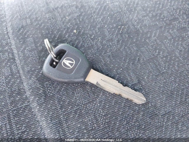 12640011 :رقم المزاد ، 2HHES36631H001392 vin ، 2001 Acura 1.7el Touring مزاد بيع