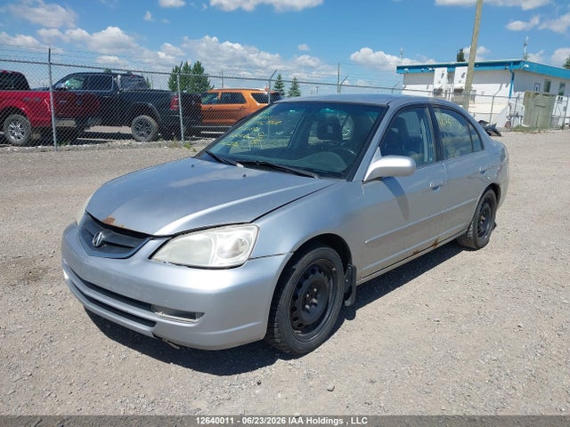 12640011 :رقم المزاد ، 2HHES36631H001392 vin ، 2001 Acura 1.7el Touring مزاد بيع