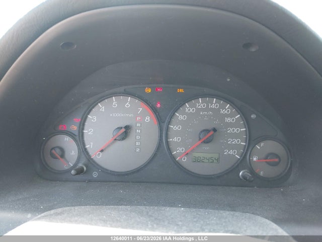 12640011 :رقم المزاد ، 2HHES36631H001392 vin ، 2001 Acura 1.7el Touring مزاد بيع