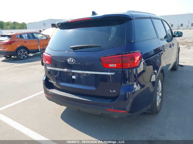 12640012 :رقم المزاد ، KNDMB5C19L6606976 vin ، 2020 Kia Sedona Lx/ex مزاد بيع