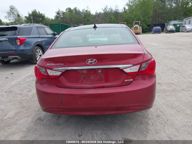 12640015 :رقم المزاد ، 5NPEC4AC4CH400616 vin ، 2012 Hyundai Sonata مزاد بيع