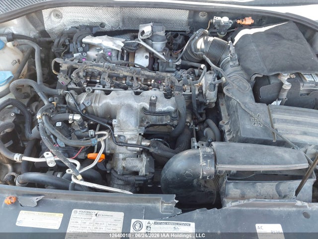 2012 Volkswagen Passat მანქანა იყიდება აუქციონზე, vin: 1VWBN7A33CC048507, აუქციონის ნომერი: 12640018