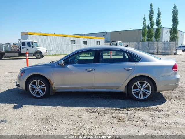 2012 Volkswagen Passat მანქანა იყიდება აუქციონზე, vin: 1VWBN7A33CC048507, აუქციონის ნომერი: 12640018