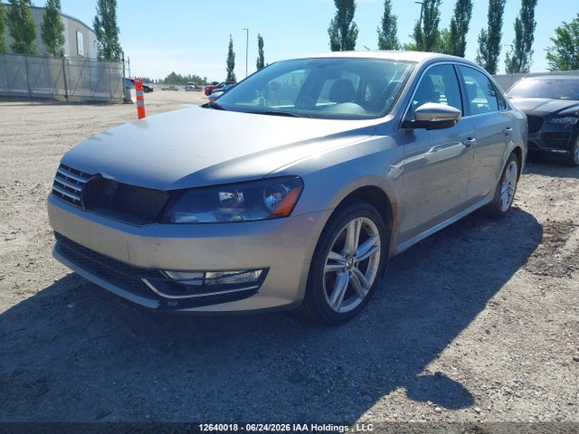 2012 Volkswagen Passat მანქანა იყიდება აუქციონზე, vin: 1VWBN7A33CC048507, აუქციონის ნომერი: 12640018