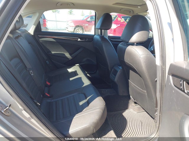 2012 Volkswagen Passat მანქანა იყიდება აუქციონზე, vin: 1VWBN7A33CC048507, აუქციონის ნომერი: 12640018