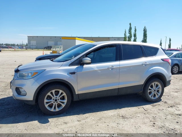 12640023 :رقم المزاد ، 1FMCU9GD7HUB10882 vin ، 2017 Ford Escape Se مزاد بيع