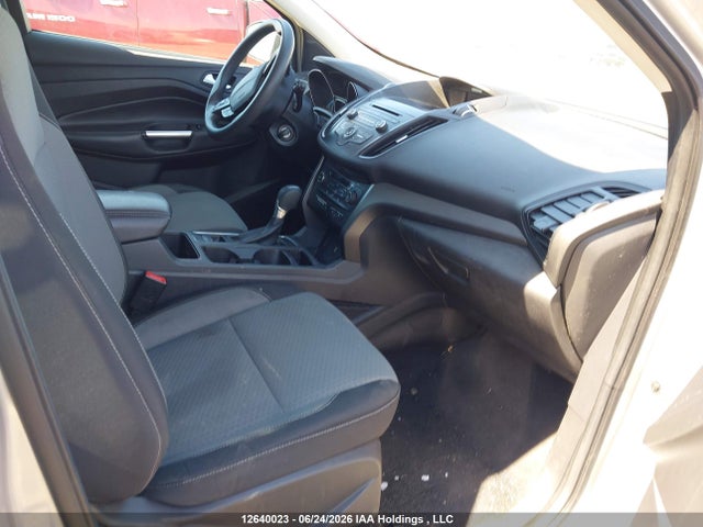 12640023 :رقم المزاد ، 1FMCU9GD7HUB10882 vin ، 2017 Ford Escape Se مزاد بيع