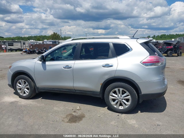 5N1AT2MV2FC813677 Nissan Rogue S/sl/sv