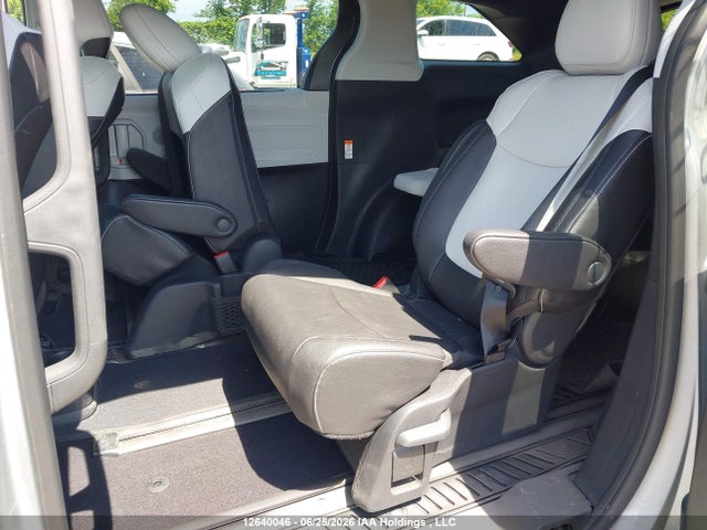 5TDGSKFC9SS205337 Toyota Sienna Xse 7-passenger