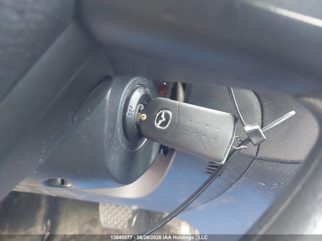 2013 Mazda Mazda3 Gx მანქანა იყიდება აუქციონზე, vin: JM1BL1UF5D1758243, აუქციონის ნომერი: 12640077