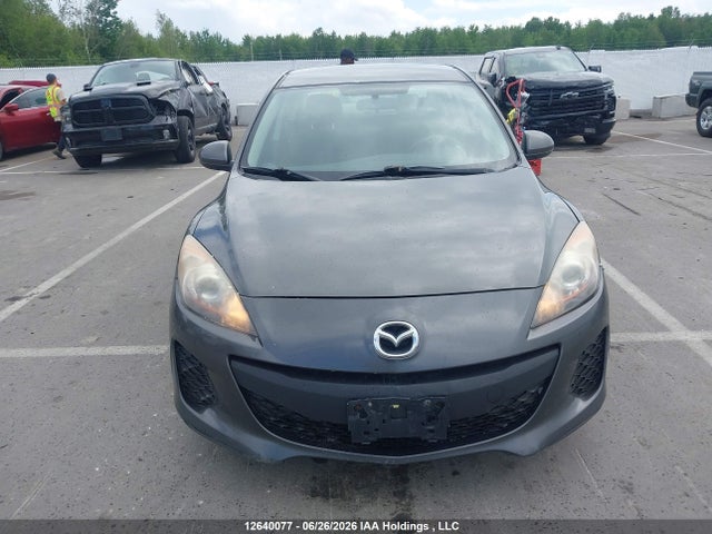 2013 Mazda Mazda3 Gx მანქანა იყიდება აუქციონზე, vin: JM1BL1UF5D1758243, აუქციონის ნომერი: 12640077