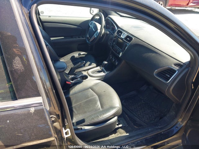 12640085 :رقم المزاد ، 1C3CCBCG9CN244458 vin ، 2012 Chrysler 200 مزاد بيع