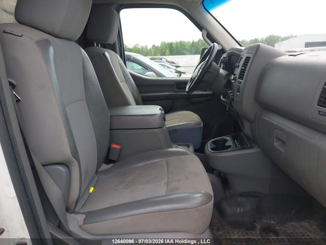 12640096 :رقم المزاد ، 1N6BF0KY7EN105281 vin ، 2014 Nissan Nv 1500/2500 مزاد بيع
