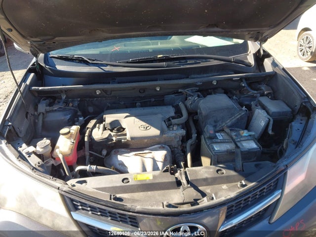 Продажа на аукционе авто 2015 Toyota Rav4 Xle, vin: 2T3RFREV2FW267160, номер лота: 12640106
