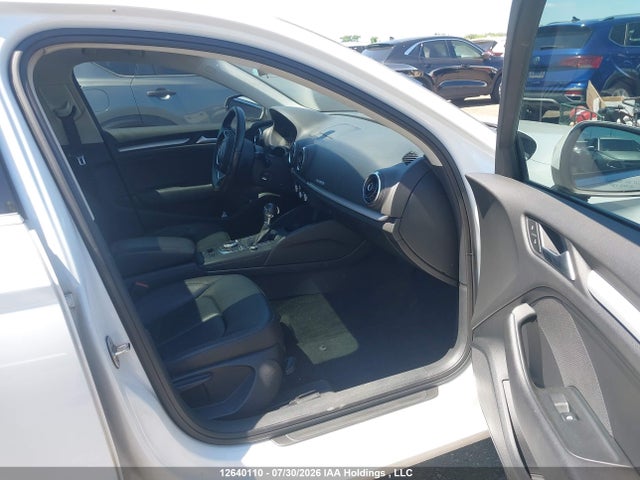 Audi A3 2.0t Komfort/2.0t Progressiv 2015 WAUBFRFF0F1038299 Image 5