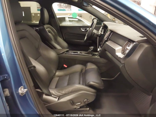 LYVA22RM3LB556133 Volvo Xc60 T6 R-design
