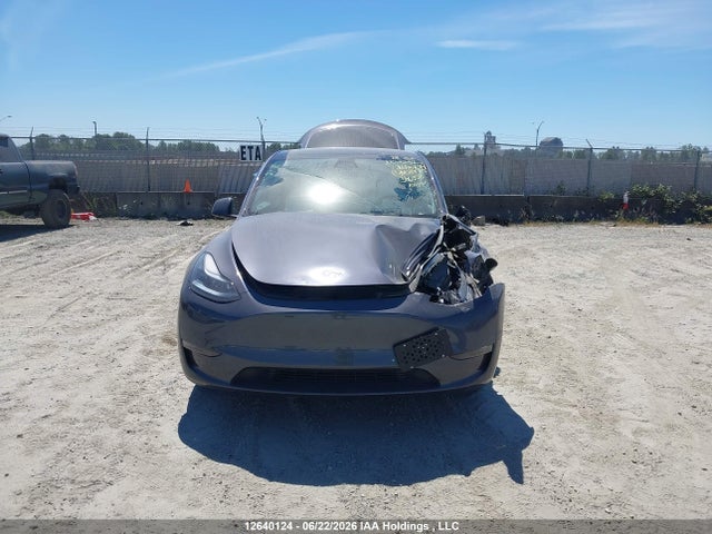 Tesla Model Y 2023 LRWYGDEE9PC103479 Image 11