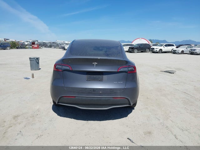 Tesla Model Y 2023 LRWYGDEE9PC103479 Image 15