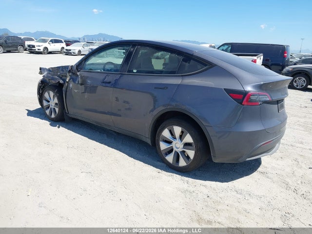 Tesla Model Y 2023 LRWYGDEE9PC103479 Image 3