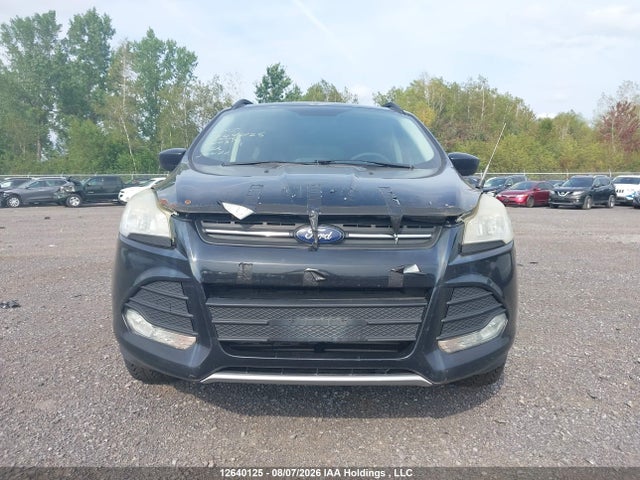 1FMCU0GX3GUA00318 Ford ESCAPE SE