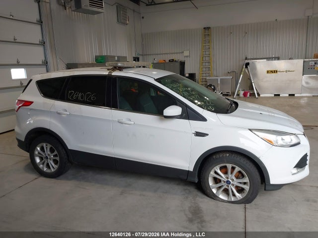 1FMCU0GX3FUC46977 Ford ESCAPE SE