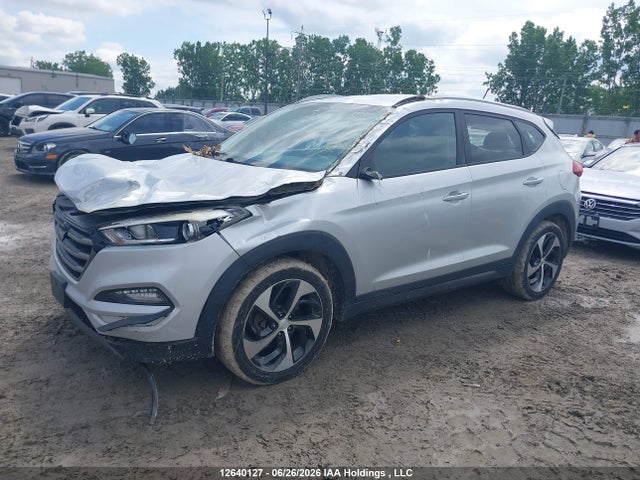 KM8J3CA21GU054323 Hyundai Tucson