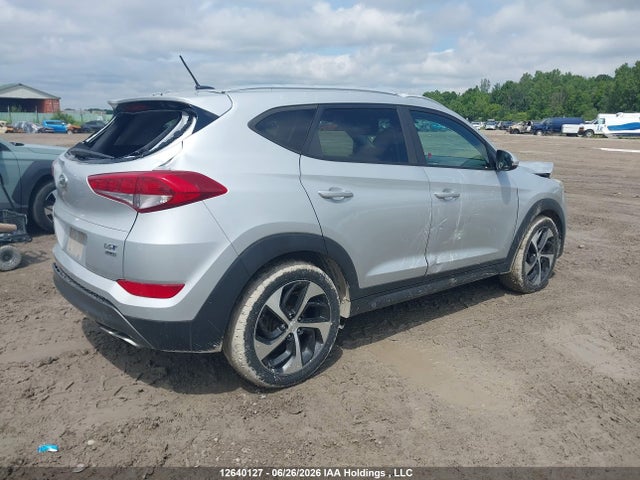 12640127 :رقم المزاد ، KM8J3CA21GU054323 vin ، 2016 Hyundai Tucson مزاد بيع
