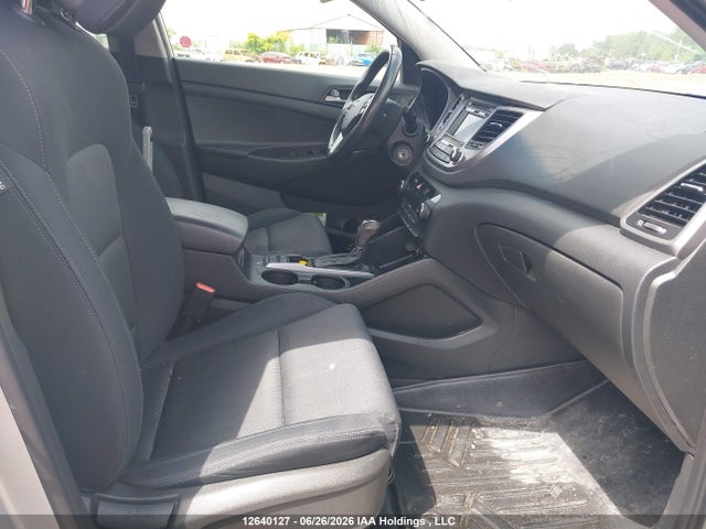 12640127 :رقم المزاد ، KM8J3CA21GU054323 vin ، 2016 Hyundai Tucson مزاد بيع