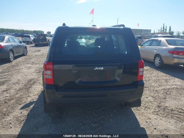 1C4NJPAB3GD784706 Jeep Patriot Sport/north