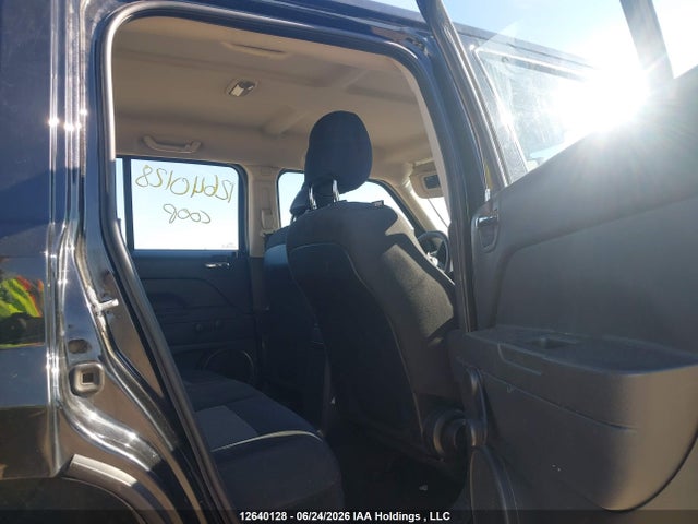 1C4NJPAB3GD784706 Jeep Patriot Sport/north