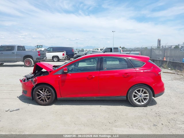 2015 Ford Focus Se მანქანა იყიდება აუქციონზე, vin: 1FADP3K2XFL320680, აუქციონის ნომერი: 12640135