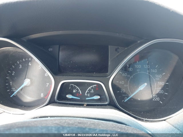 2015 Ford Focus Se მანქანა იყიდება აუქციონზე, vin: 1FADP3K2XFL320680, აუქციონის ნომერი: 12640135