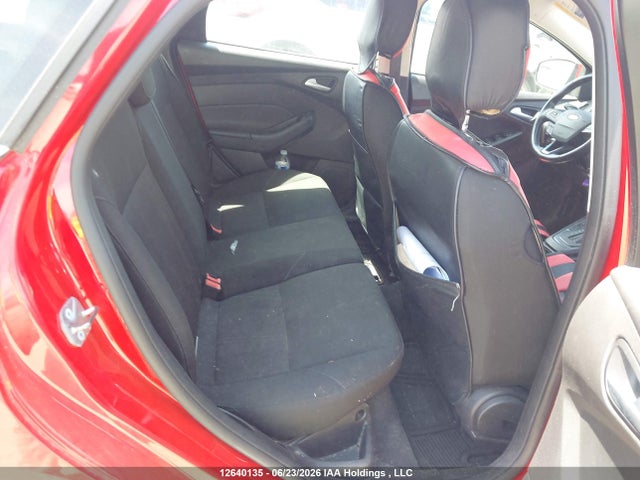 2015 Ford Focus Se მანქანა იყიდება აუქციონზე, vin: 1FADP3K2XFL320680, აუქციონის ნომერი: 12640135