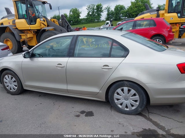 3VW2K7AJ3FM338160 Volkswagen Jetta 2.0l Trendline/2.0l Trendline+