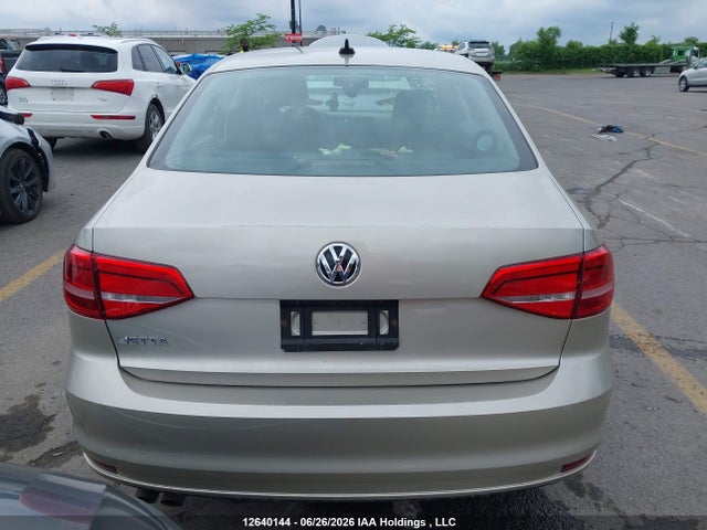 3VW2K7AJ3FM338160 Volkswagen Jetta 2.0l Trendline/2.0l Trendline+
