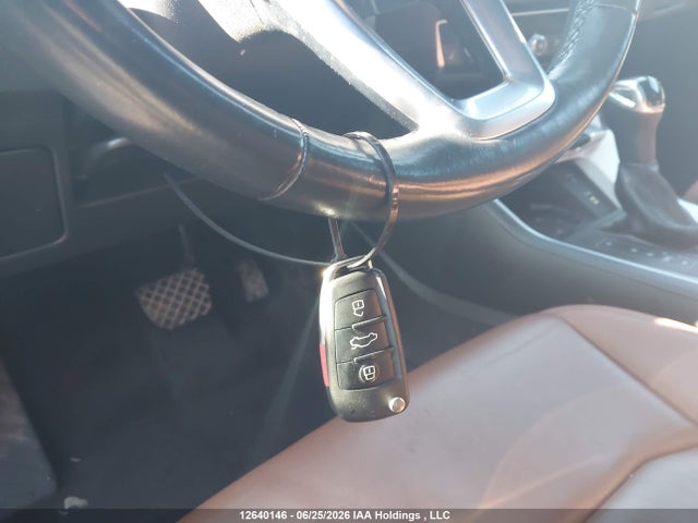 12640146 :رقم المزاد ، WA1AECF37M1080514 vin ، 2021 Audi Q3 45 Komfort مزاد بيع