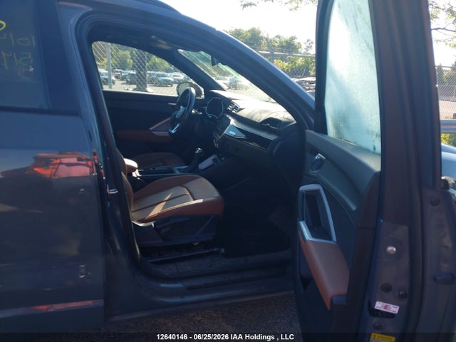 12640146 :رقم المزاد ، WA1AECF37M1080514 vin ، 2021 Audi Q3 45 Komfort مزاد بيع